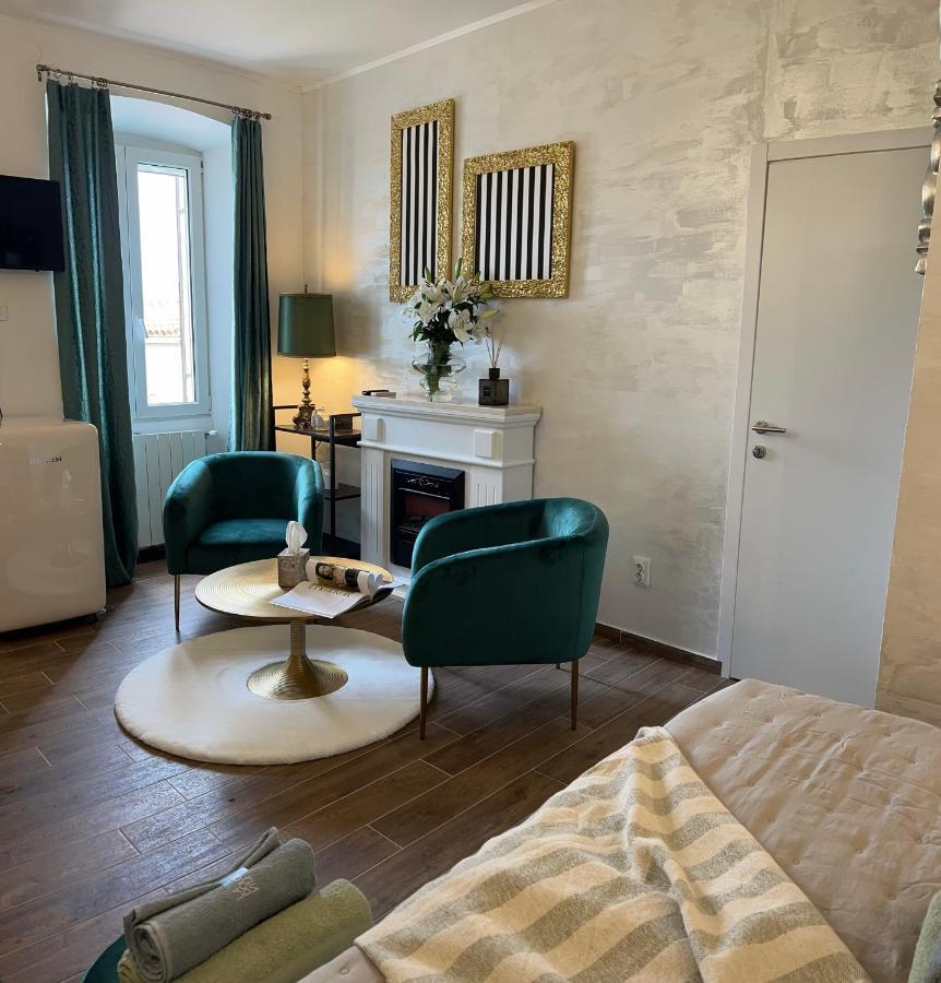 La Dolce Vita Luxury II Apartments With Best Free Private Parking In Center Пула Экстерьер фото